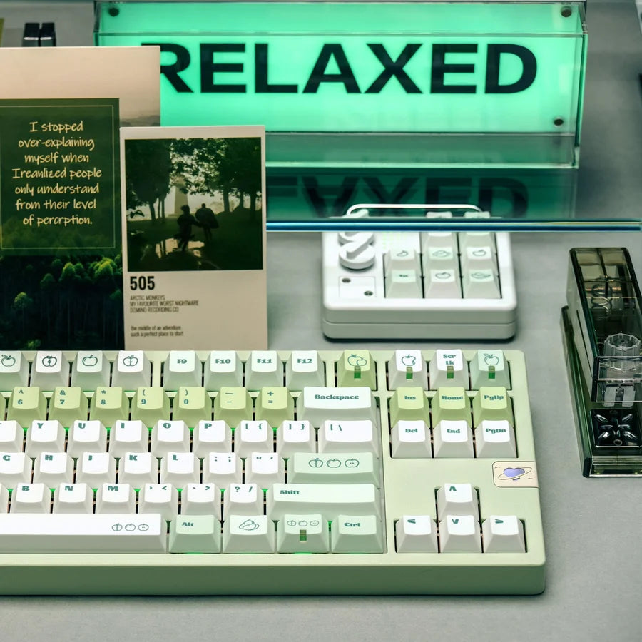 Green Apple Keycap Set — White to Sage Gradient, 1.7mm PBT, Cherry Profile