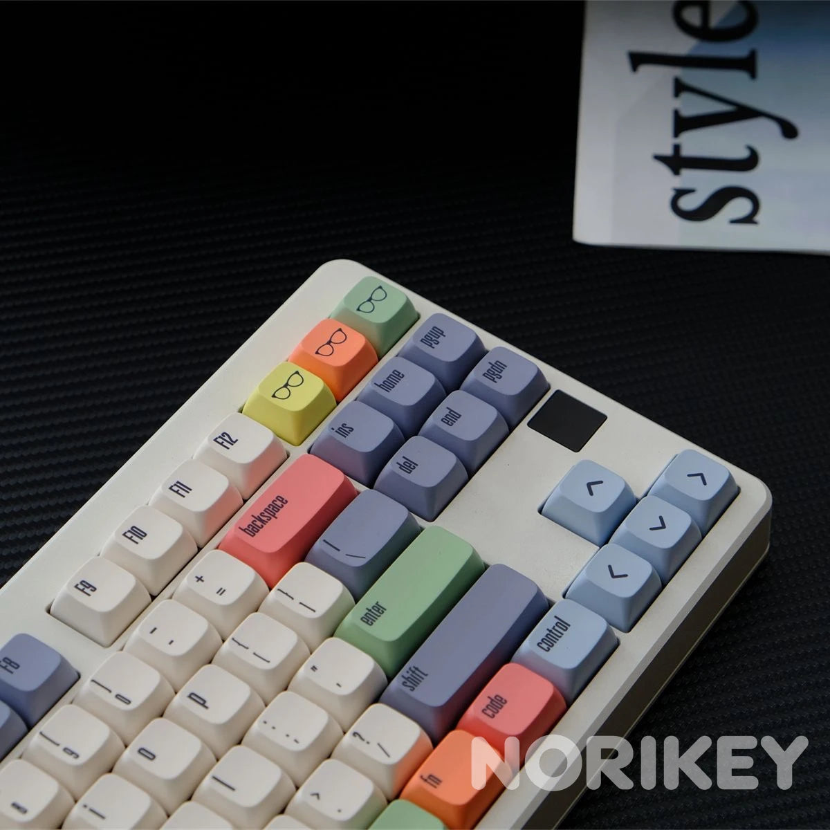 XDA Canvas Keycaps | Retro Cream PBT Dye-Sub 140 Keys