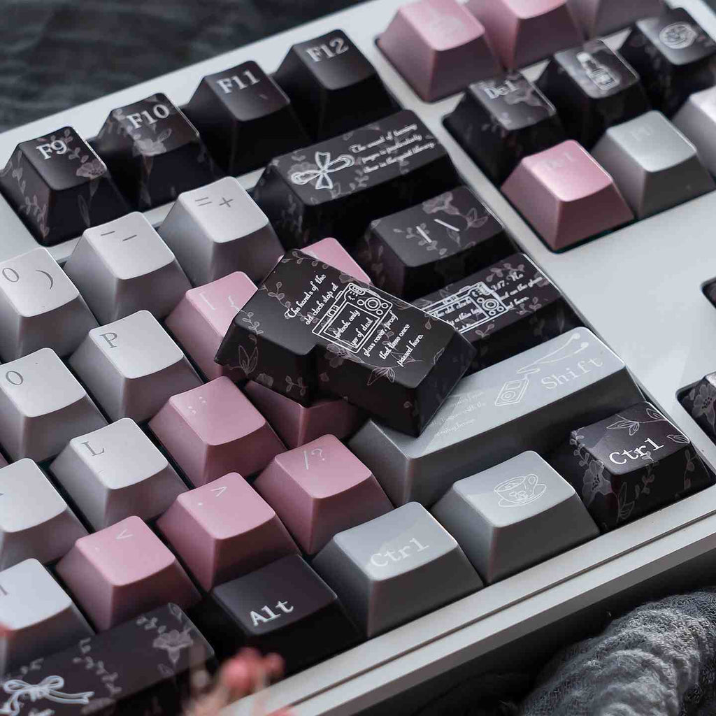 Black Pink Metallic PBT Keycaps — Pearlescent Pink & Butterfly | Sublimation Set