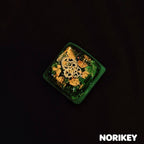 Steampunk Moss Artisan Resin Keycap – Handcrafted Gear Design Shine-Through MX Keycap